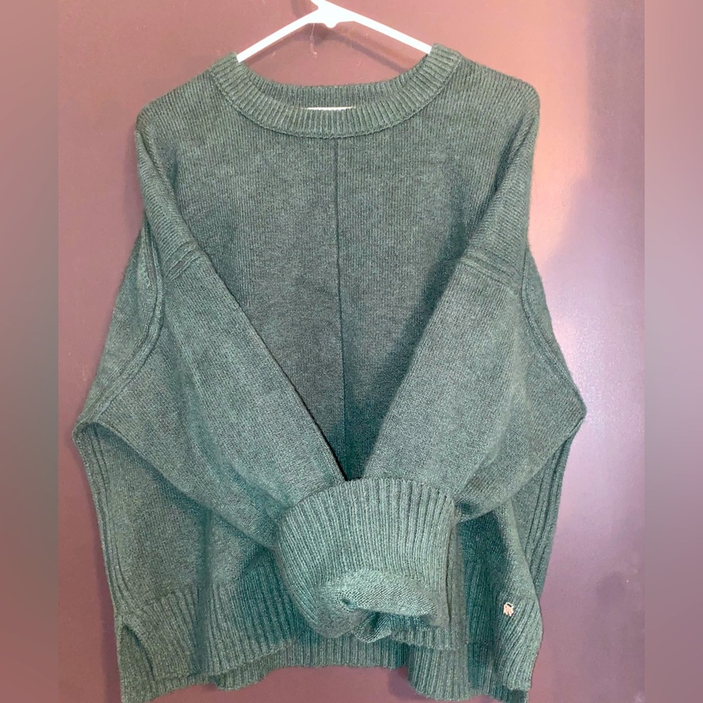 Women's DKNY emerald Green Sweater loose fit super soft size large